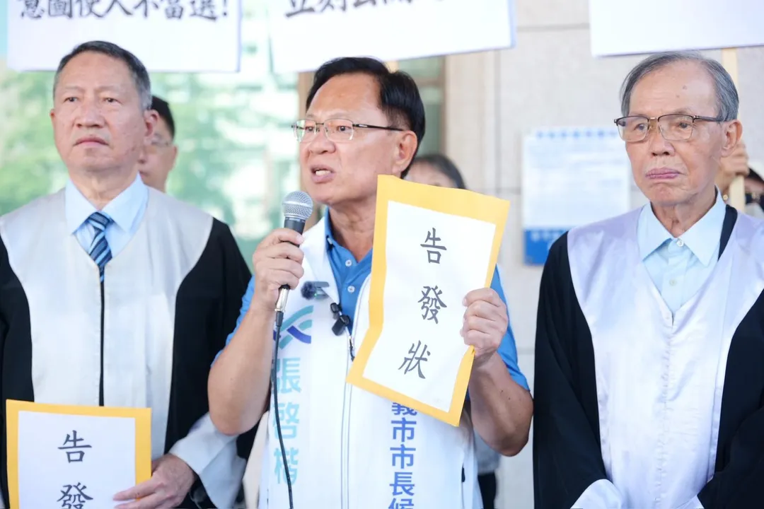 張啓楷要求2人公開道歉並在三大報登報澄清。（圖／張啓楷團隊提供）