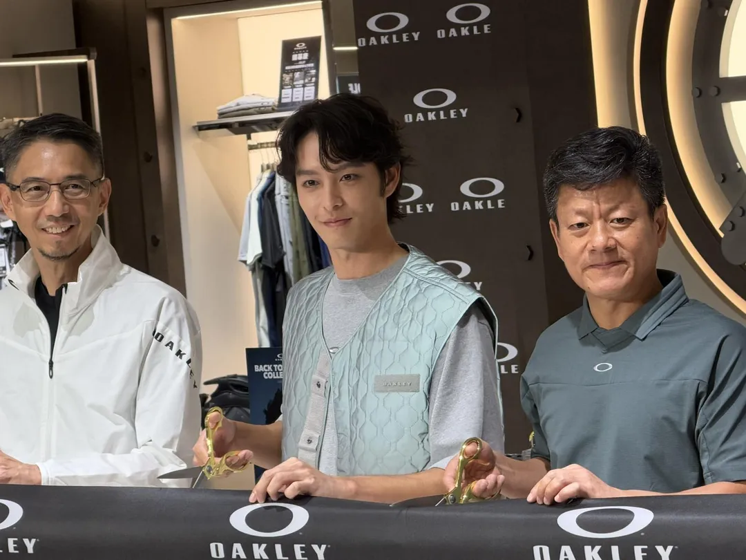 男星曹佑寧（中）21日出席運動品牌活動。（圖／記者 伍映澄 攝）