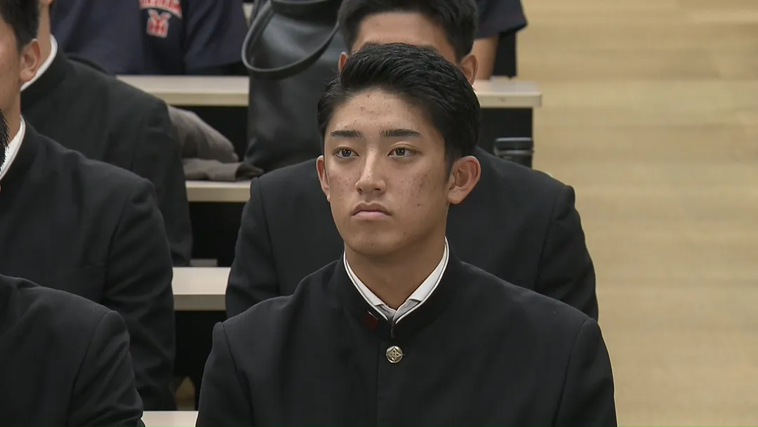 織田翔希獲讀賣巨人強行第一指名。（圖／翻攝自日本電視台）
