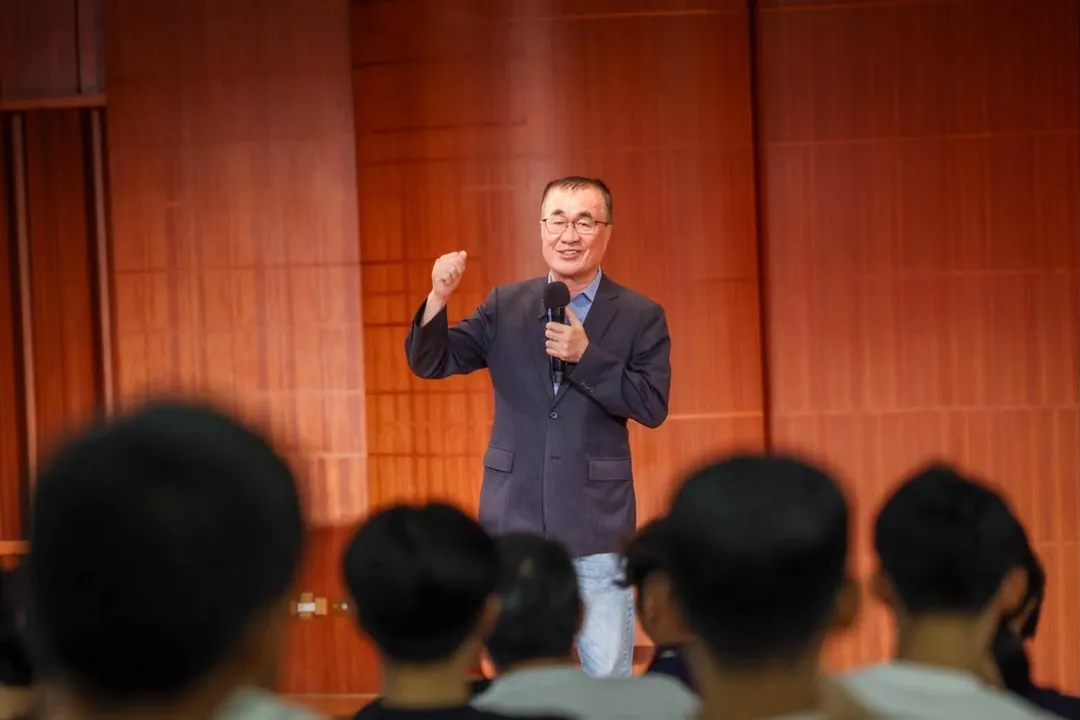 李四川。(圖/翻攝李四川臉書)