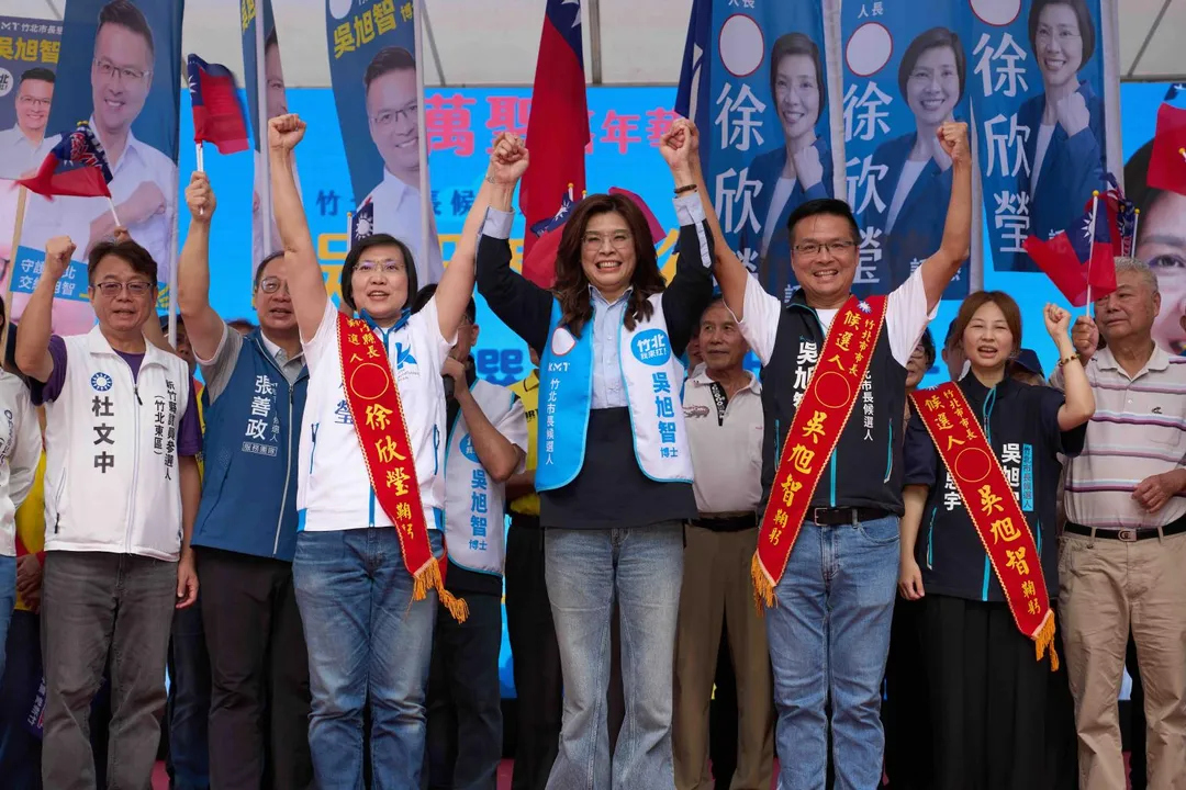 鄭麗文呼籲，縣長支持徐欣瑩，市長支持吳旭智。(圖/國民黨)
