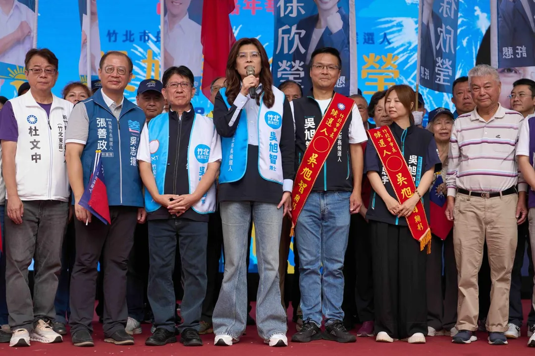 鄭麗文出席吳旭智競總成立。(圖/國民黨)