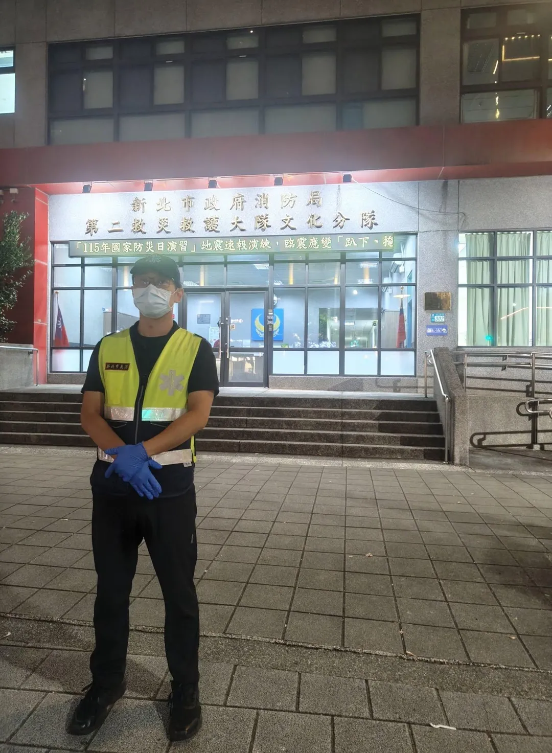 「恐龍爸爸」張晉寶不定時會支援義消勤務。（圖／張晉寶先生授權提供）