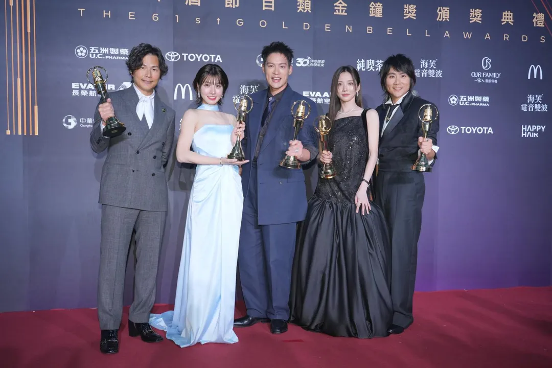 孫協志（左起）、峮峮、許孟哲、蔡黃汝、王仁甫獲得第61屆金鐘獎實境節目主持人獎。（圖／中國時報陳俊吉、羅永銘、鄧博仁攝）