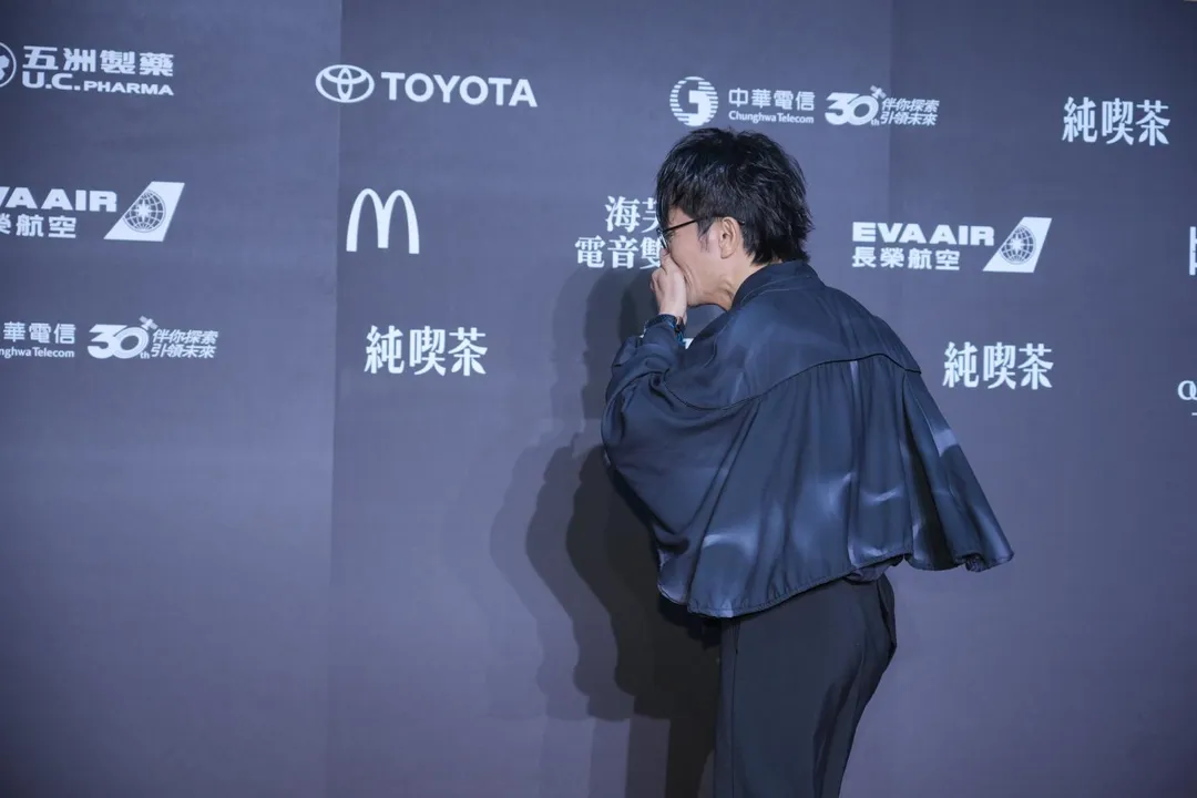 唐從聖等了30年終於如願獲獎,情緒激動淚崩。(圖/中國時報陳俊吉、羅永銘、鄧博仁攝)