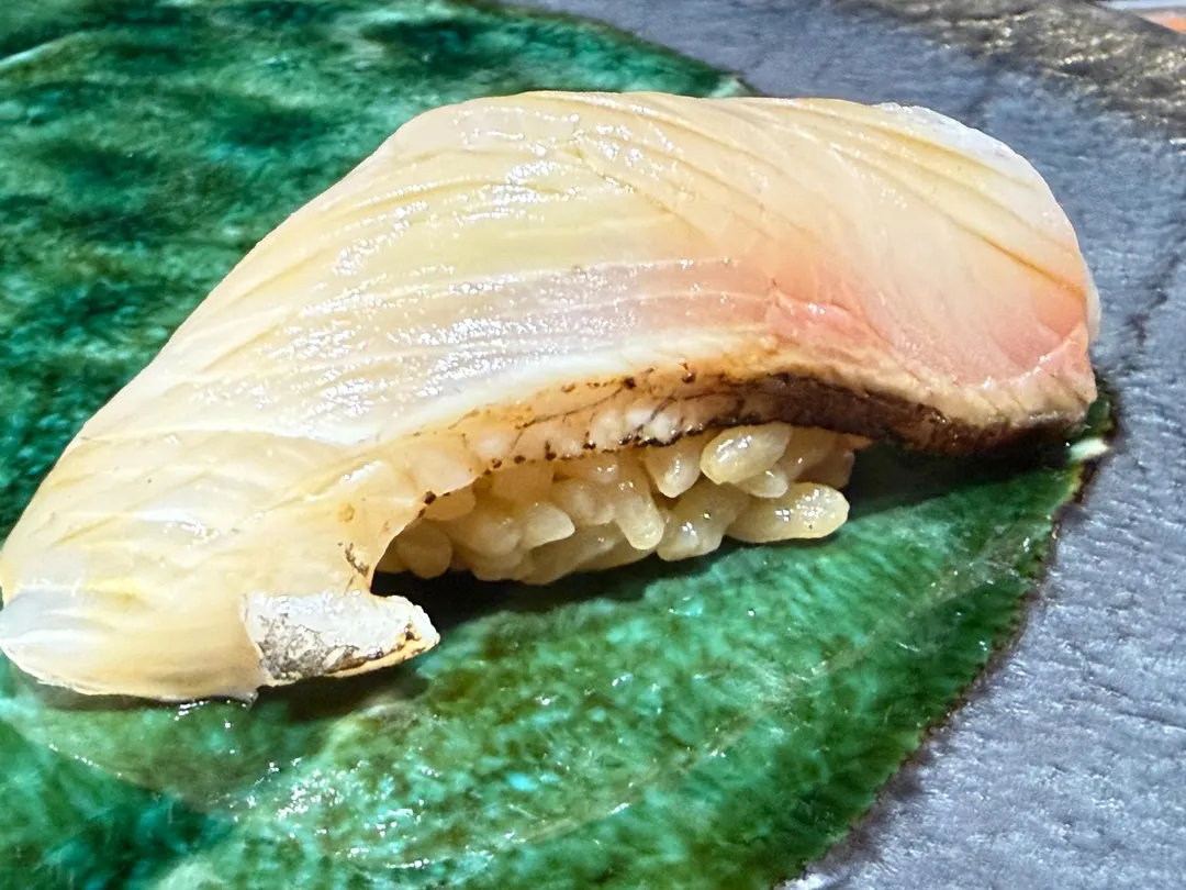 炙燒紅魽握壽司。（圖／黃宏輝提供）