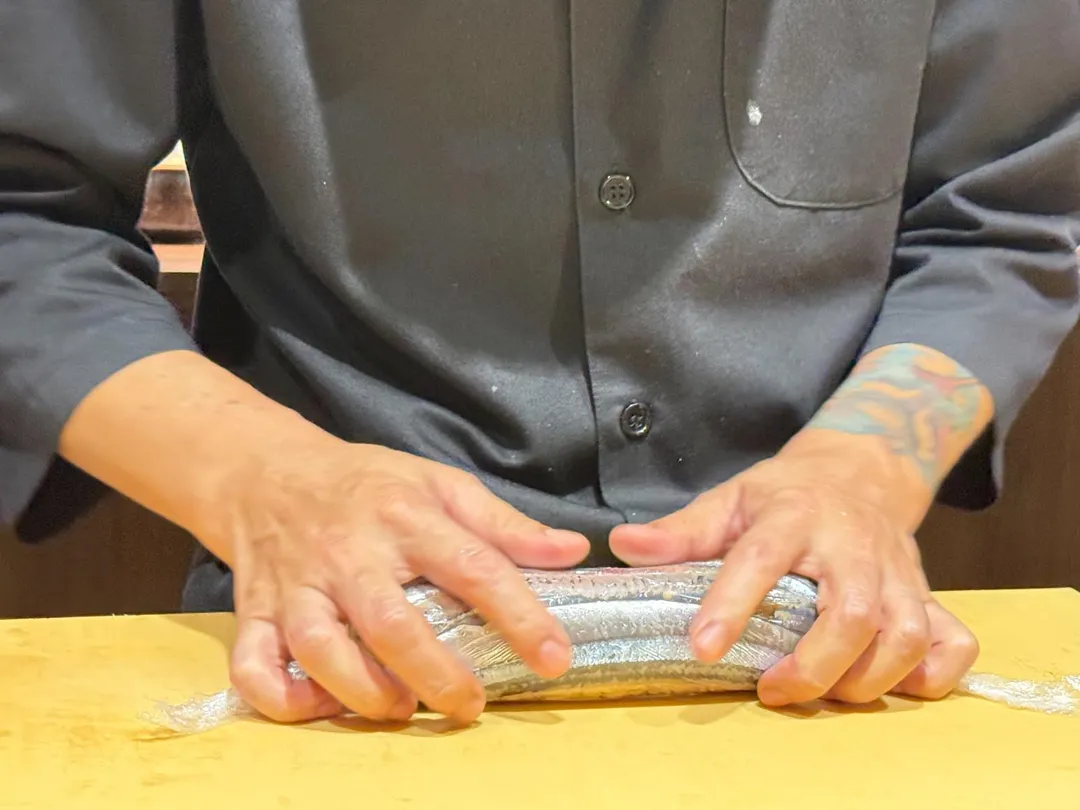 包覆棒壽司。（圖／黃宏輝提供）