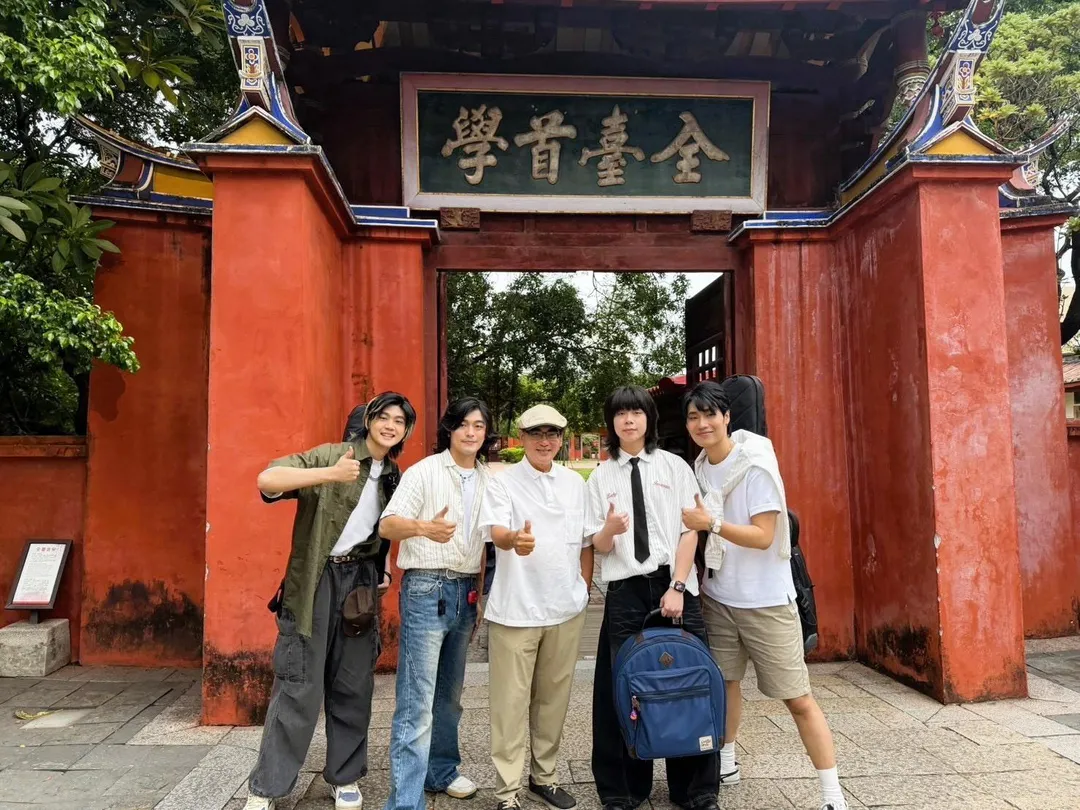 帕拉斯分享各自喜愛的台南景點。（圖／迷音樂 提供）