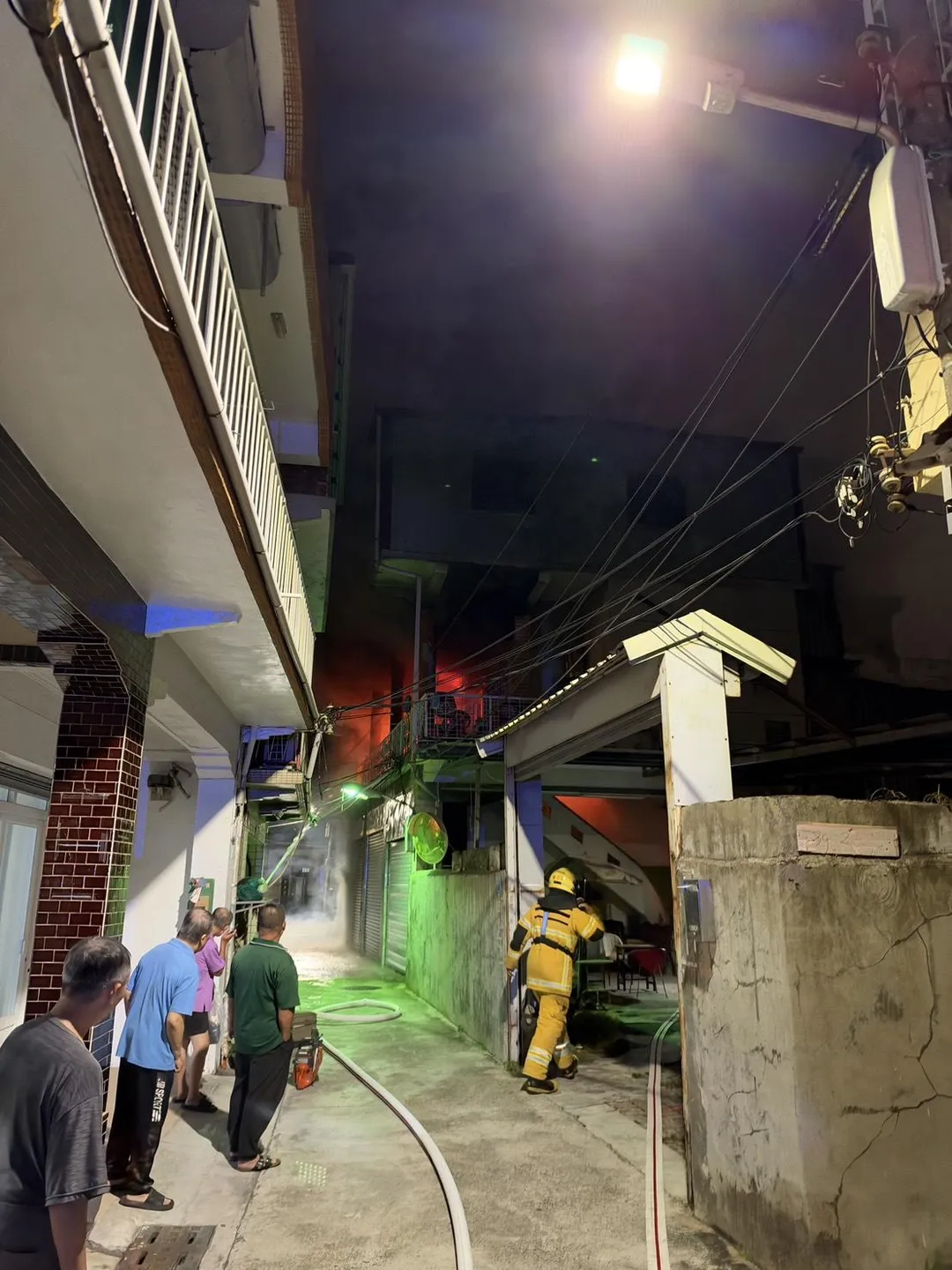 高雄市左營區一處民宅昨晚發生火警。（圖／警方提供）