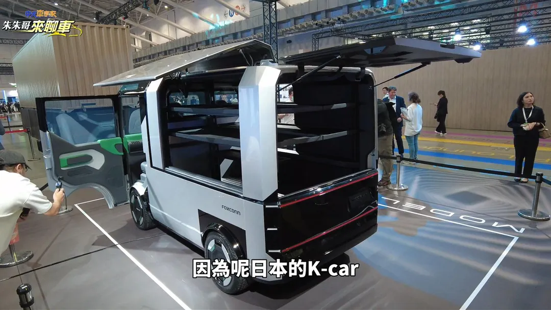 Model K採小型電動貨卡設定，貨斗可依商用需求變更配置（圖／中天車享家朱朱哥來聊車）