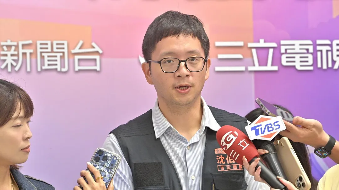 沈伯洋團隊媒宣中心召集人周軒認為，「交叉詰問」加入追問機制，有助於讓政策討論更完整。（圖／主辦單位）