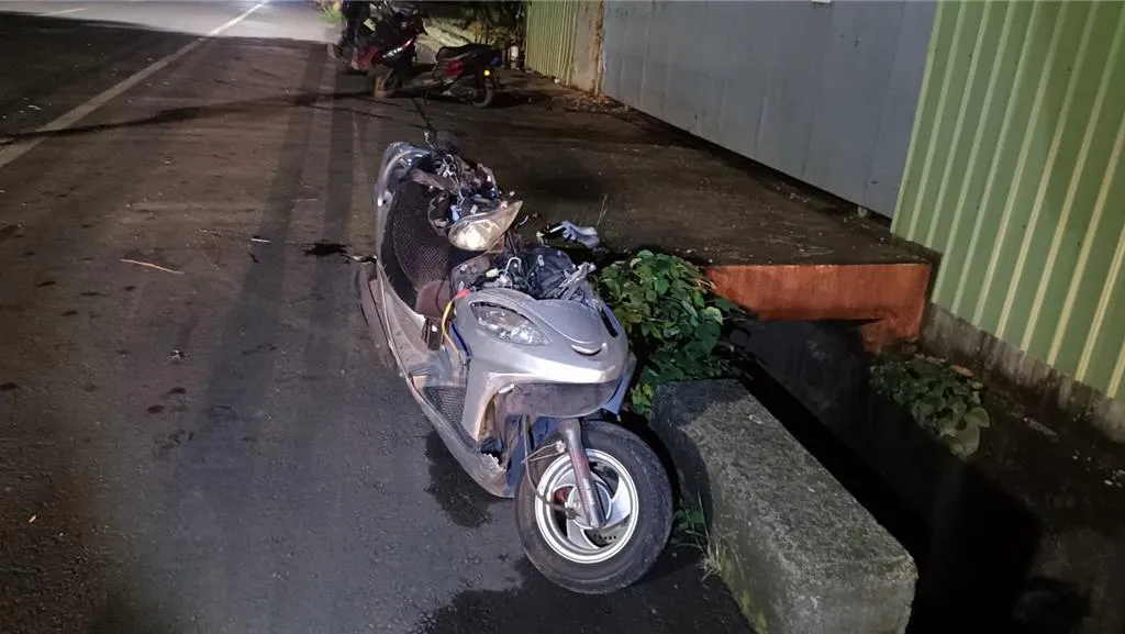 一名國道警察昨傍晚騎車發生車禍,送醫治療過程中卻大出血傷重不治。(圖/翻攝畫面)