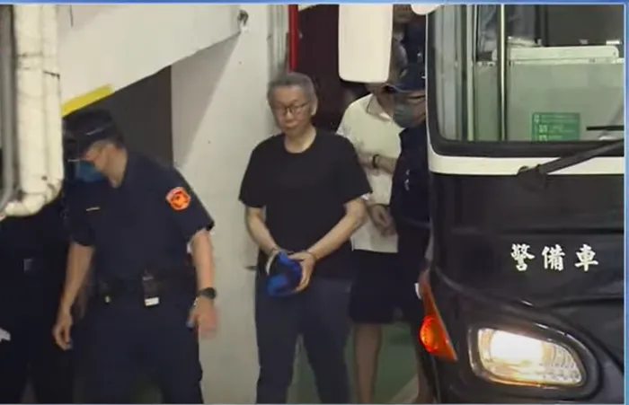 反擊檢方續押3理由盼交保！柯文哲臉書發聲最掛心柯媽、陳佩琪