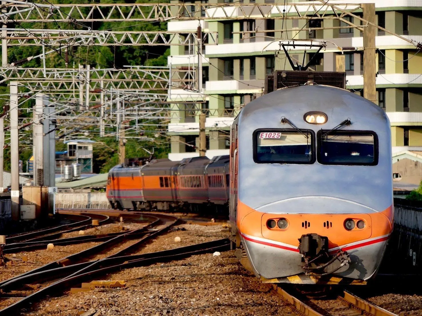 台鐵樹林＝鶯歌電車線故障　估明首班車全線正常行駛