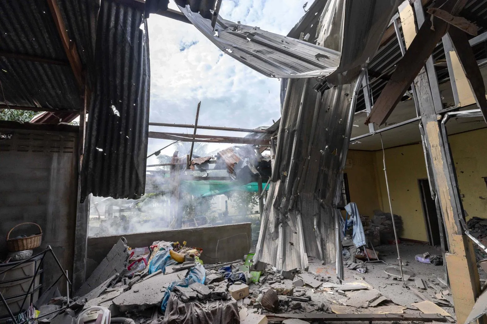 泰柬邊界衝突第2週！泰國當局宣布：首位平民身亡