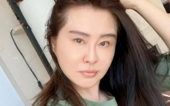 認了曾患憂鬱症！58歲王祖賢罕露面「雙眼腫脹」 首鬆口22年前引退原因