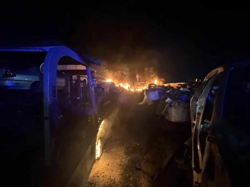 救不回來！台南五金回收廠重大火警　1名外籍勞工死亡