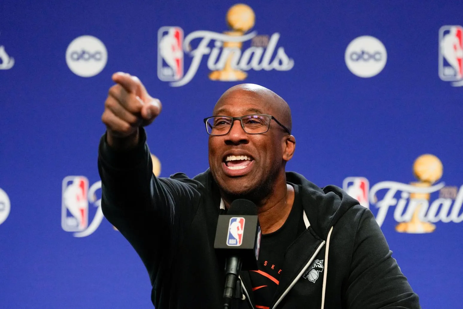 NBA/硬要幫馬刺贏？尼克主帥不爽罰球差距懸殊　怒嗆裁判