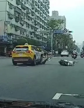 撞擊瞬間。（圖/翻攝jurmy_yu的Threads，經授權使用）