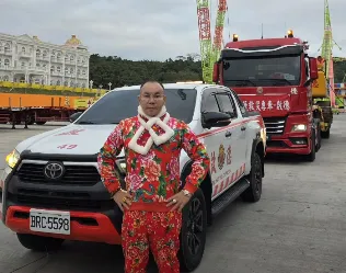 胡漢龑表示，「再度出擊花蓮光復鄉！」（翻攝自臉書／啟德機械起重工程-股公司）