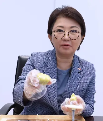 盧秀燕分享「自製月餅初體驗」。（圖／翻攝盧秀燕臉書）