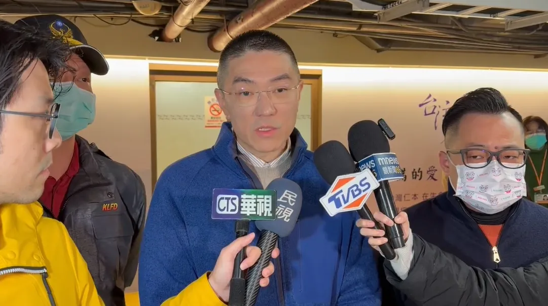 謝國樑出院了！染B流連燒好幾天　親自報平安：下週回議會報告