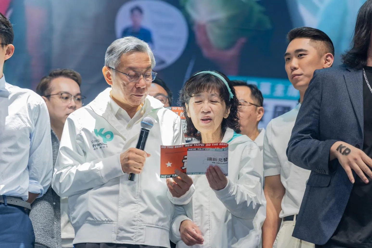 柯文哲頭痛有解了？陳佩琪臉書「疑被下架」一度消失！