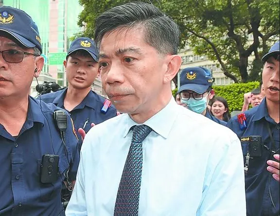 會議紀錄曝光！放行致癌油20%下架　行政院知情