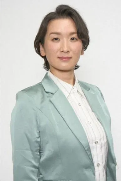 高橋智子騎單車被轎車撞擊，不幸身亡。（圖／翻攝自官網）