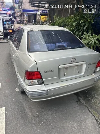 未懸掛牌照車輛停占道路,最高罰3萬6千元。(圖/新北市交通裁決處,下同)