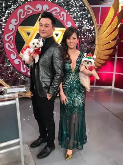 何篤霖(左)與郭靜純(右)曾一同主持《命運好好玩》。(圖/JET提供)