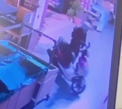 林男準備犯案。（圖／警方提供）