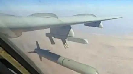 解放軍轟6K空射長劍-20導彈畫面首曝光　戰時可威脅關島目標