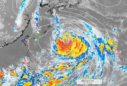 還有颱風發展機率！驚見「南瑪都超大雲系」　北台灣轉涼迎雨彈→變天時間曝