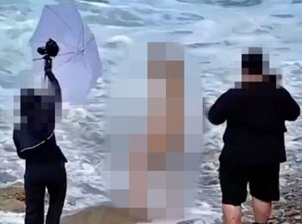 台二線海邊拍全裸寫真「放飛自我」48秒　金髮妞這舉動可能面臨這後果