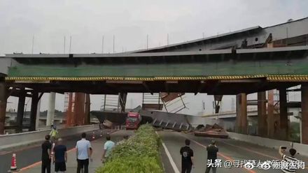 開到一半「車被壓爛」！廣東高架橋「鋼梁詭墜落」　他經過遭重砸…驚悚畫面曝光
