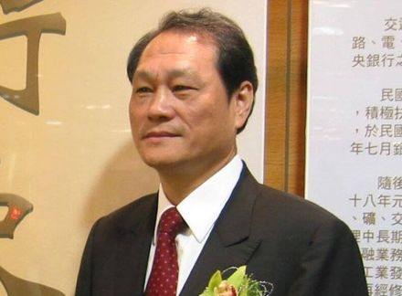 辭長榮國際董事長 鄭深池：階段性任務告一段落