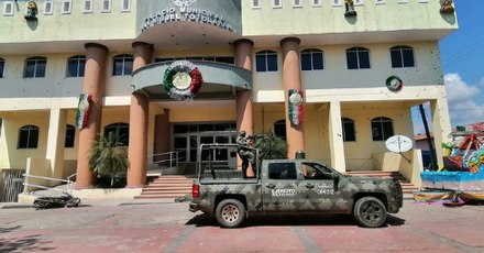 恐怖槍戰血染墨西哥！市政廳外牆佈滿彈孔…市長等18人身亡