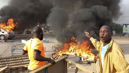 暴力鎮壓「至少50死300傷」！中非查德上街示威　要求民主卻淪活靶屍橫街頭