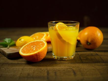 喝柳橙汁可防失智？醫：做到這「6件事」效果更好！