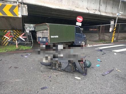 中和「死亡路段」曝！小貨車「違規左轉」　36歲2寶爸慘遭撞死