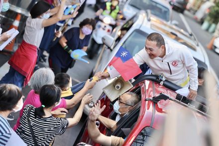 板橋樹林車掃拜票　侯市長：新北各區要不斷自我超越