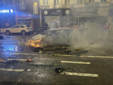 【影】世足賽/比利時世足賽踢輸摩洛哥　布魯塞爾出現暴動火燒車