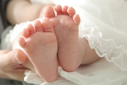 別再把寶寶一個人放房間了！衛福部曝近幾年「嬰兒猝死症候群」為嬰兒死因前十名之一！