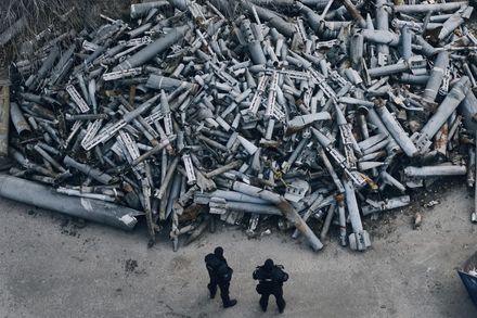 烏克蘭「砲彈墳場」殘骸數量驚人　一張照片看出俄軍砲火之猛烈