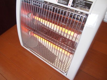 屋內暖呼呼！天冷最需要「電暖器」　醫提醒「這５點」特別小心