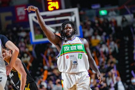 前NBA狀元發威！班尼特35分12籃板率隊奪3連勝　林冠綸：不要再叫他水貨了