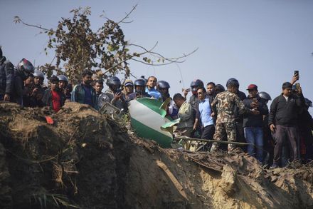 影/尼泊爾空難已尋獲至少40具遺體　印度媒體：72人恐全數罹難