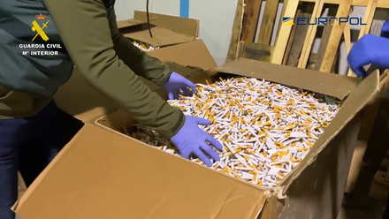 烏克蘭難民擠西班牙私菸工廠求生　日產54萬包私菸犯罪集團頭目吃香喝辣