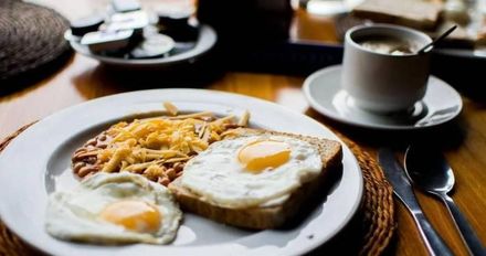 吃錯早餐讓人早上精神不好？專家揭睡不好是因為做錯「這件事」！